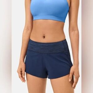 Outdoor Voices The Exercise 2.5" Short in Navy Blue size Medium